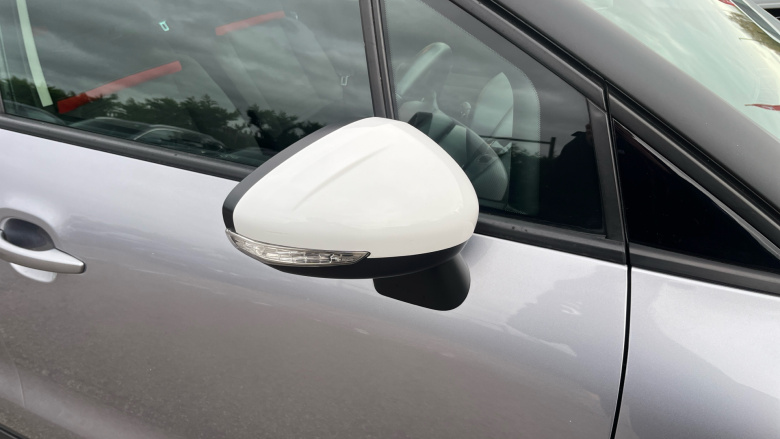 Citroen C3 Aircross 1.2 PureTech 110 Flair 5dr [6 speed] Petrol Hatchback